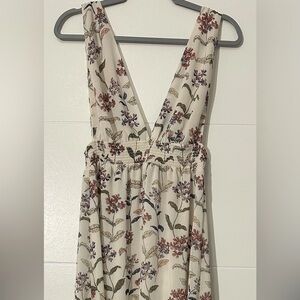 Forever 21 Floral Maxi Dress with V Neck like new